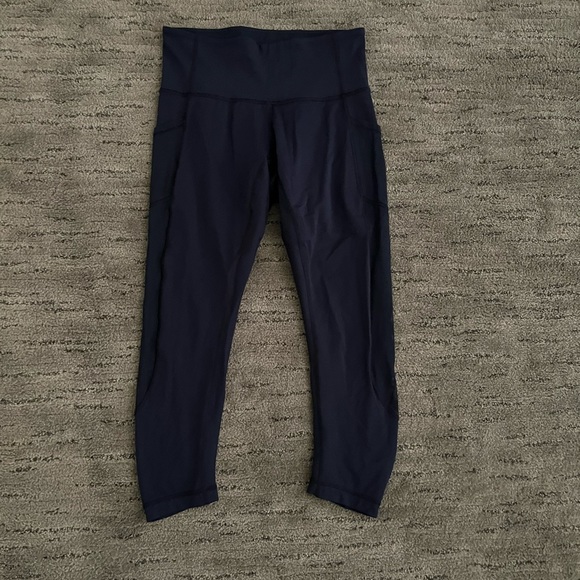 Lululemon crop leggings women’s size 8 gray - Picture 8 of 10